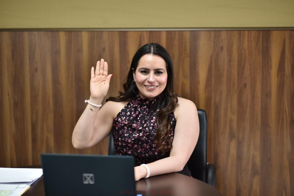 7741B093-99F4-4ABD-A62B-3D633F9481F9