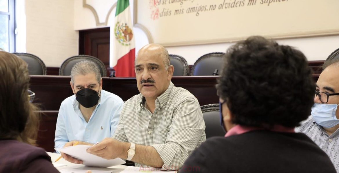 E5E52542-8961-4B2B-BE2B-87F8C540C186