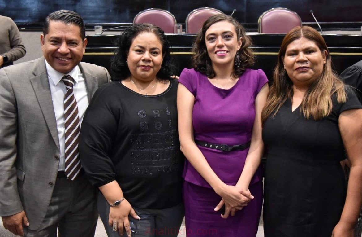 7E33BFA4-5F55-46E2-AF2A-C831E725DE22