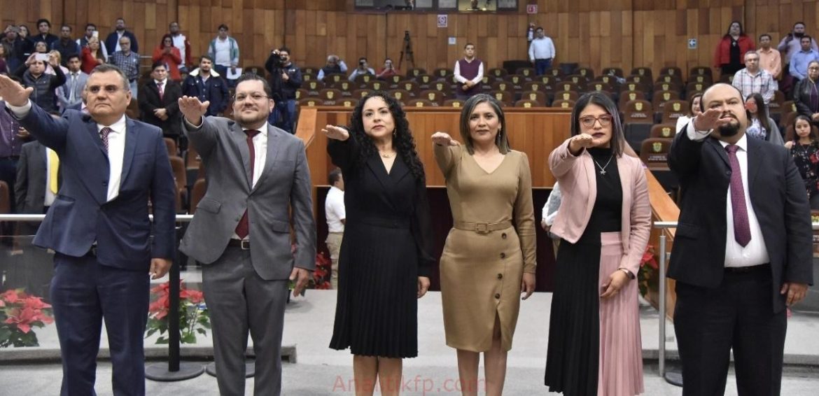 A4D61332-79BD-4298-BFE3-80725C2EDCCA