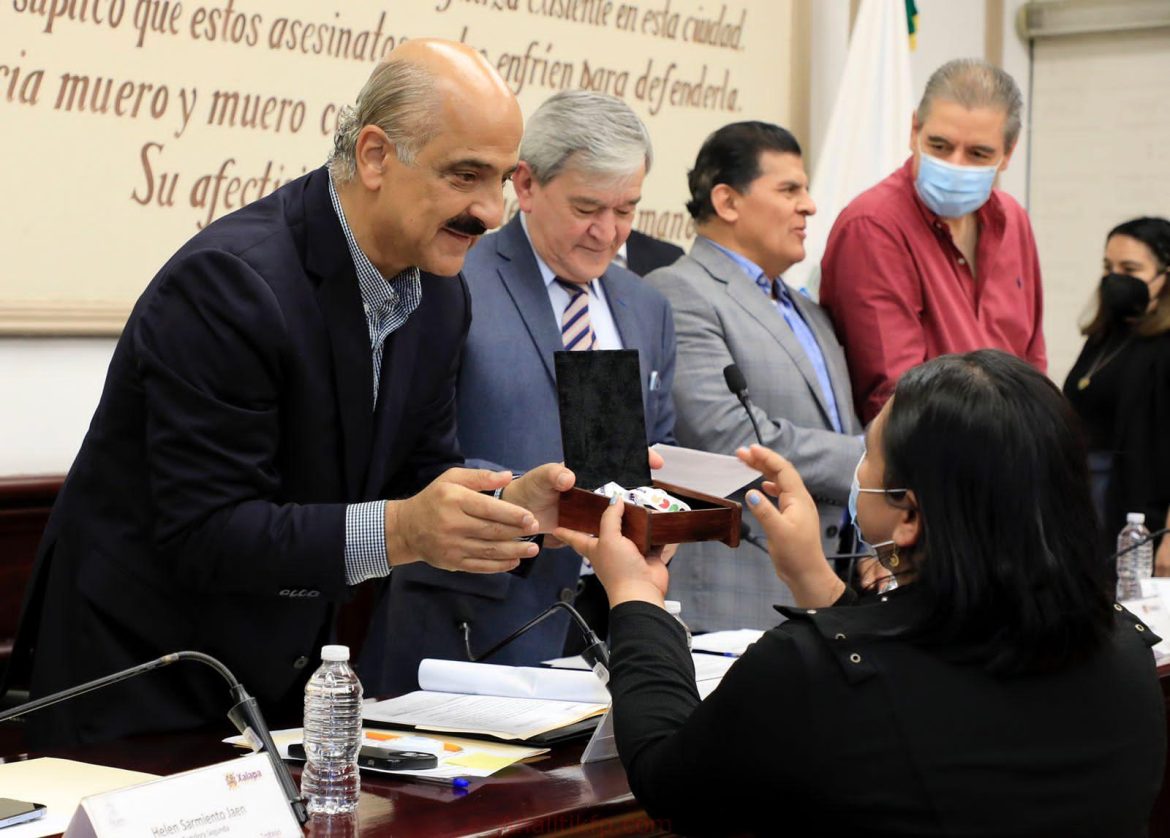 B36E5212-D91E-4967-AED0-CEDE0028C87A