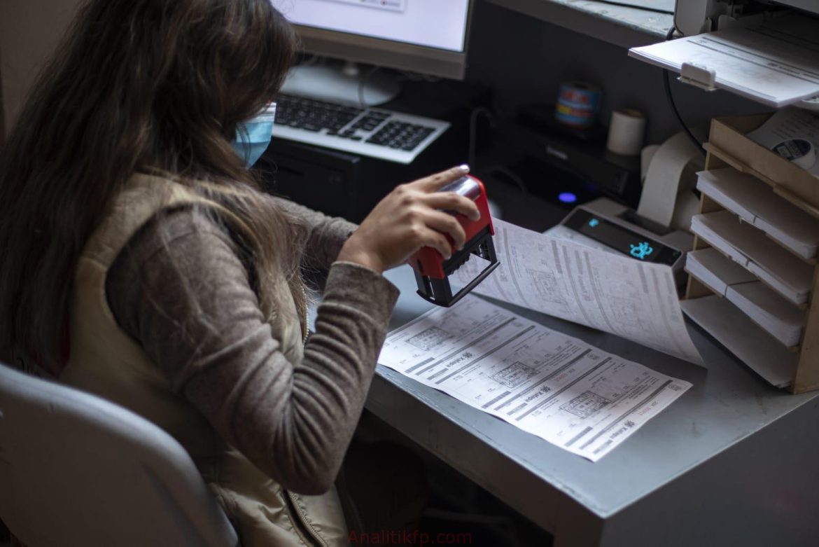 C190F516-6615-4856-B1DE-8C89FA5ECF90